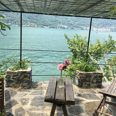 Castagna Holiday Home نيسّو المظهر الخارجي الصورة