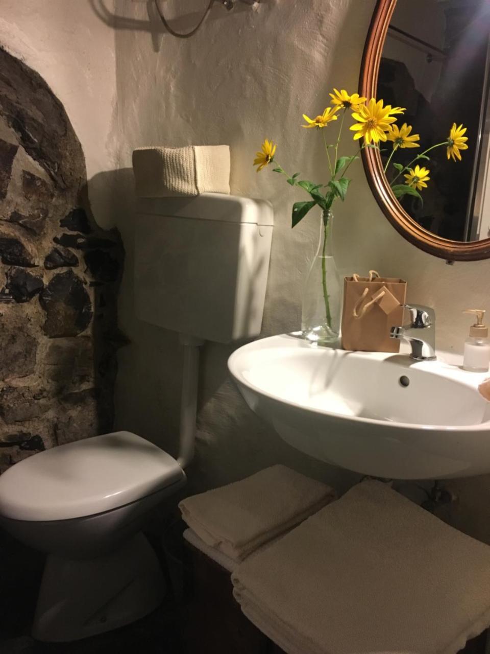 Castagna Holiday Home نيسّو المظهر الخارجي الصورة